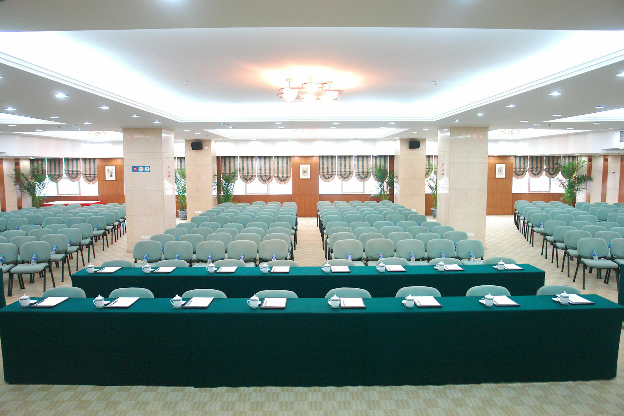 Chongqing Liyuan Hotel Экстерьер фото